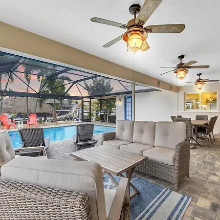 Heated Pool, Gulf Access, Dock, Tiki Hut - The Lucky Pelican - Roelens